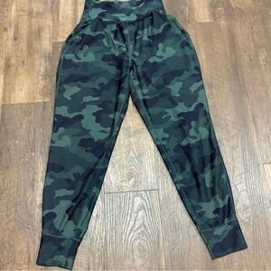 Old Navy Dark Green & Black Camo Joggers